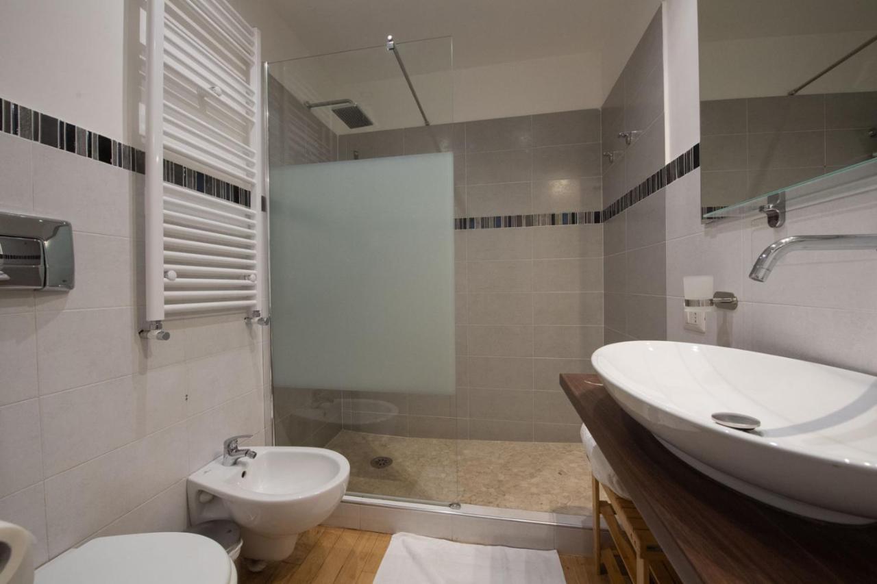 Bed and Breakfast Domus Castroni Germanico Roma Esterno foto